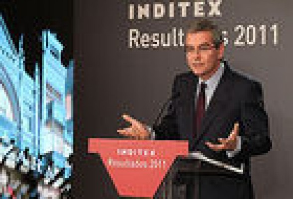 El Santander estrecha el cerco sobre Inditex para convertirse en la mayor cotizada española