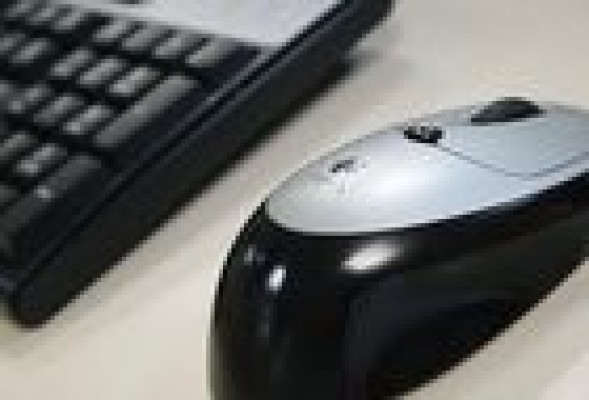 Más de 17 millones de usuarios navegan diariamente por internet en España