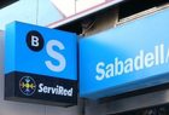 Banco Sabadell gana un 36% menos tras provisionar y sanear todo el ladrillo