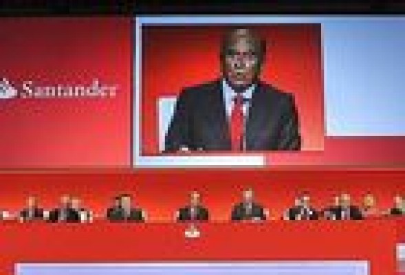 Santander gana 1.205 millones en el primer trimestre, un 26% menos, tras provisiones de 2.919 millones