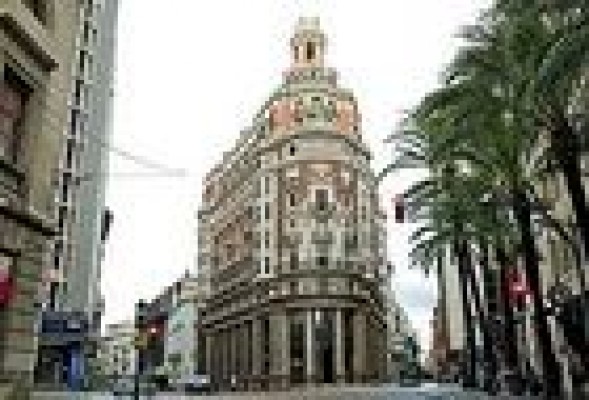 CaixaBank trasladará al edificio de Banco de Valencia su dirección territorial