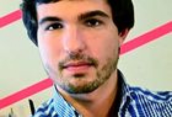 <em>El 'presidente' Salvo hace promesas</em>