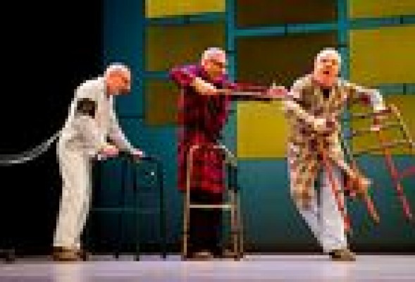 TEATRO<br /><strong>'Bits', Tricicle ha tornat per a fer riure a un públic de totes les edats</strong>