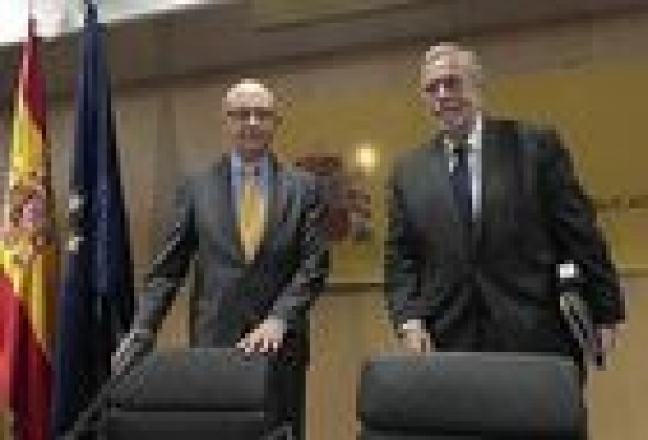 Montoro permite a la Generalitat incluir deuda con los ayuntamientos de 2013 en el plan de proveedores