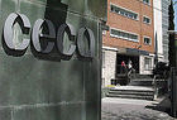 La banca con ayudas públicas lidera la reducción de créditos a la clientela