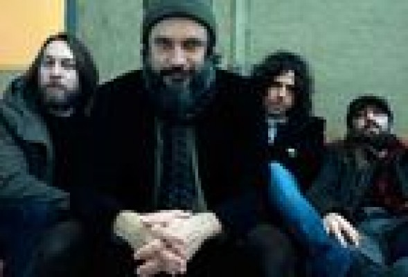 EN DIRECTO<br /><strong>'Senior i el cor brutal': València, Califòrnia és su tercer disc</strong>