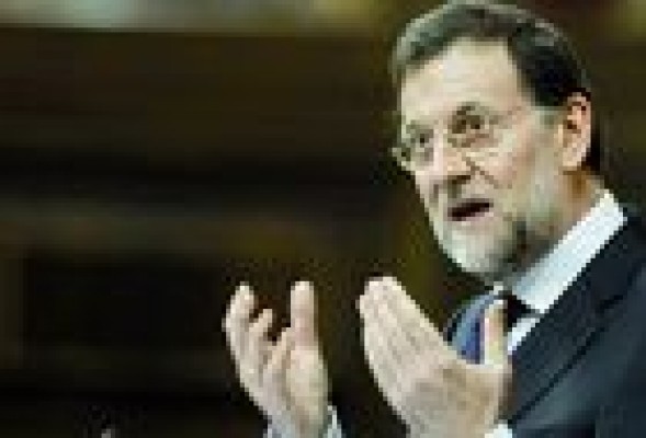 El PP saca su peor dato pero aumenta a 5,8 puntos su ventaja sobre el PSOE, mientras suben IU y UPyD
