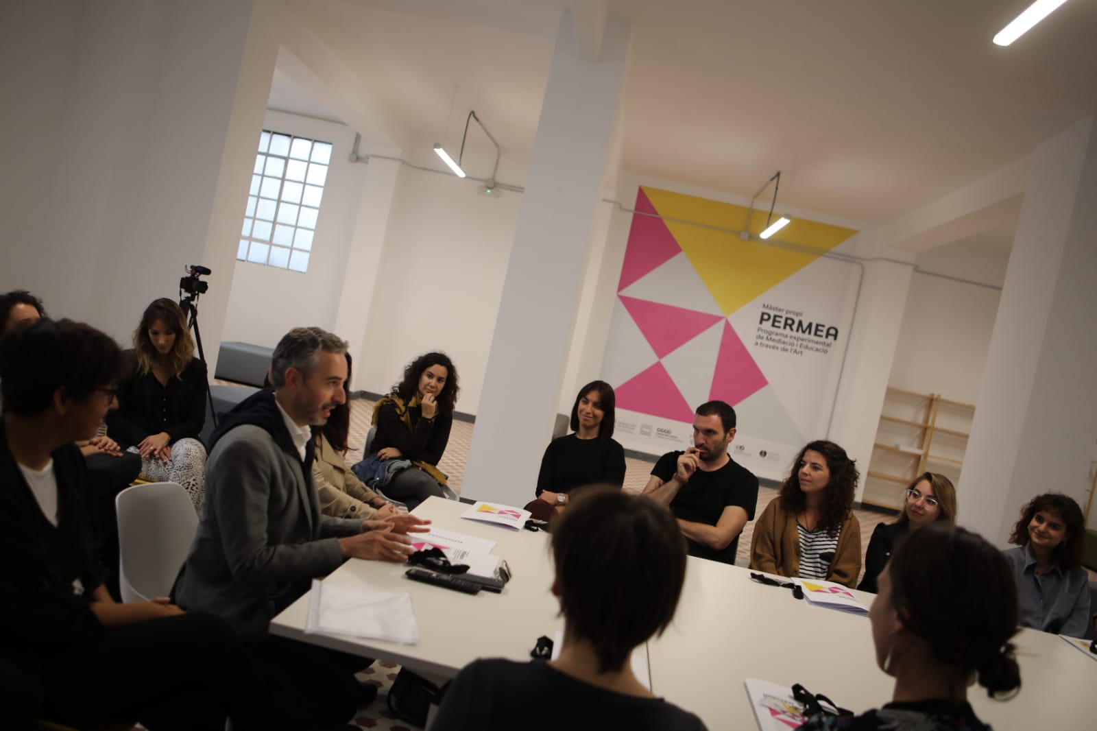 Arrancan las clases del máster Permea de Mediación y Educación en el Centre del Carme