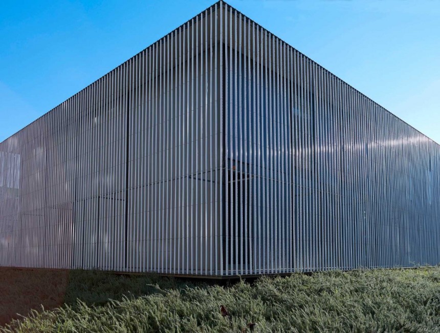 Aspecto exterior de la BUC, que es la sede provisional de la EOI vila-realense.  - 