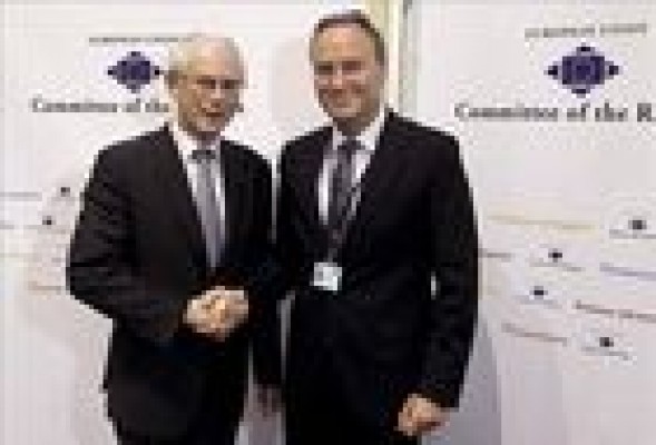 Fabra se cita con Van Rompuy y buscará financiación europea para pymes