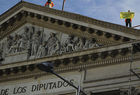 REACCIONES<br /><strong>Activistas de Greenpeace se suben al tejado del Congreso </strong>