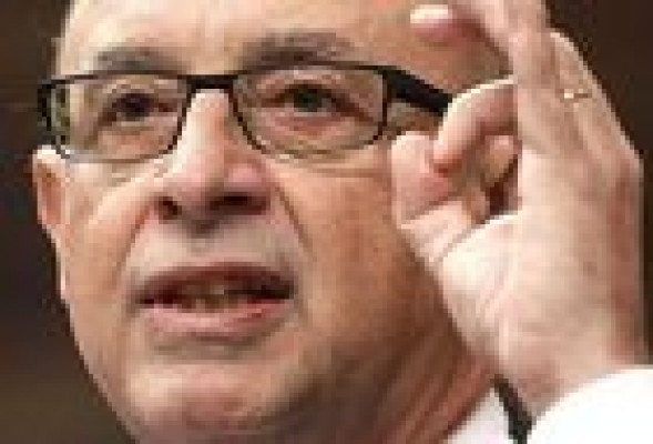 El déficit trimestral llega en plena batalla entre comunidades