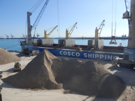 PortCastelló recibirá en dos semanas el mayor barco de arcilla del mundo con ¡72.000 toneladas!