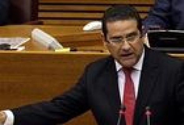 Los grupos de Les Corts siguen sin acuerdo sobre el documento para hacer públicos los ingresos de los diputados
