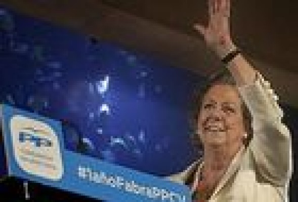 Rita Barberá responde a una virtual imputación anunciando que volverá a presentarse en 2015