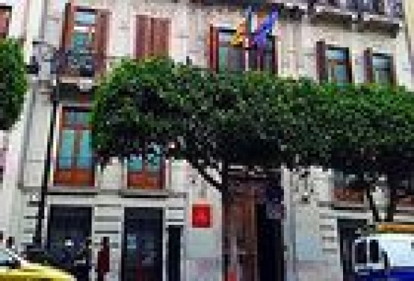 La Generalitat pone en alquiler la sede de la Conselleria de Economía por un millón de euros