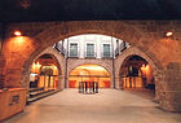 El derrumbe de la 'City' amenaza la supervivencia de la Bolsa de Valencia