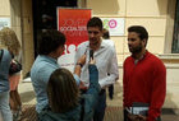 Joves Socialistes de Gandia habilita la sede del partido como sala de estudio nocturna para los jóvenes