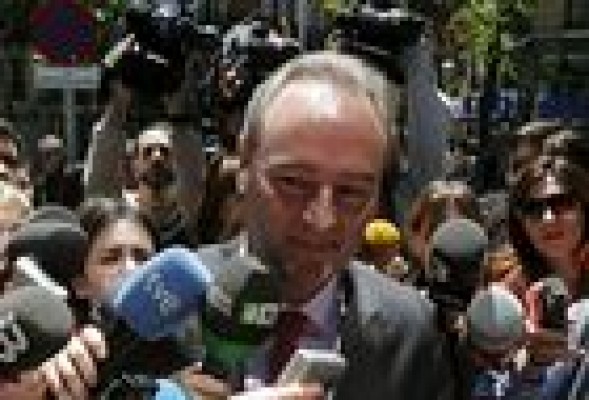 INDUSTRIA<br /><strong>Fabra ofrece a las multinacionales la colaboración de la Generalitat</strong>