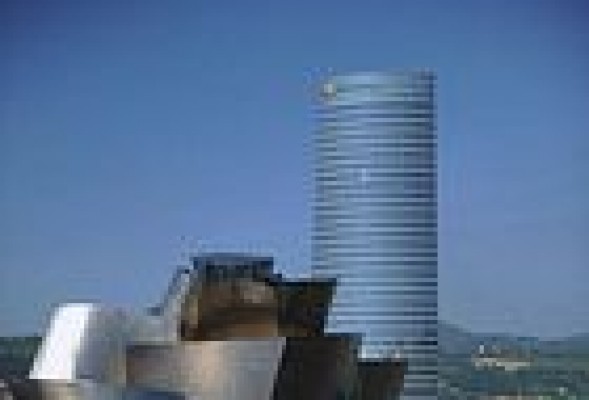 Competencia se harta de las petroleras y abre una investigación por prácticas anticompetitivas