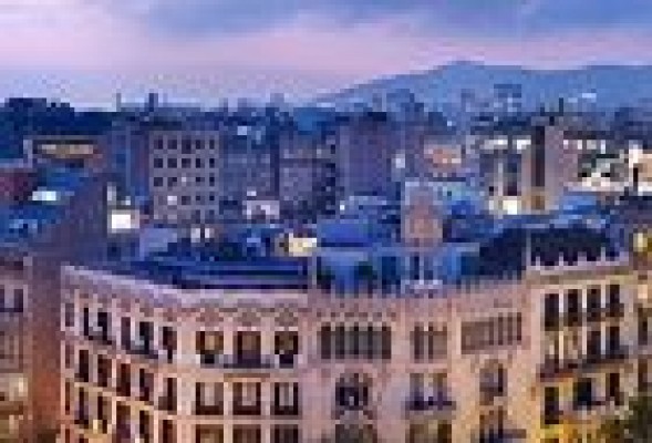 <strong>ESTE FIN DE SEMANA, EN<br />   VALENCIAPLAZA.COM</strong><br /><br /><em><strong>· (re)Descubriendo la Barcelona</strong></em> <em><strong>gourmet</strong></em><br />Por SERGIO ADELANTADO<stro