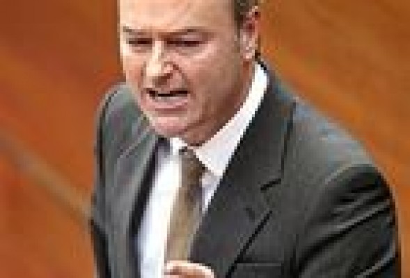 Fabra da marcha atrás por la contratación de un 'coach' personal de liderazgo
