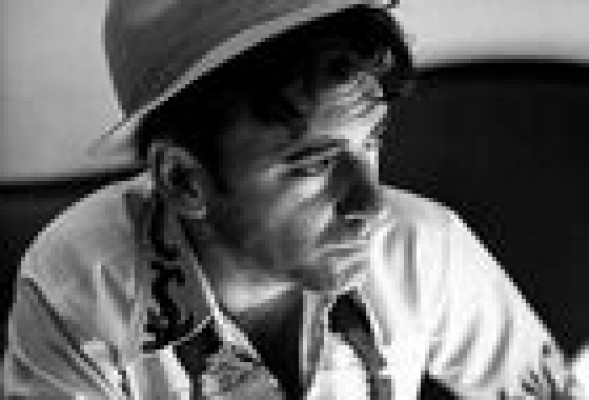 EN DIRECTO<br /><strong>'Zenet', un crooner amante del tango, el blues y la cancion española</strong>