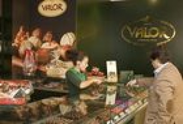 Chocolates Valor separa la gestión de la red de tiendas de su empresa principal