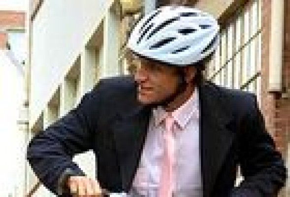 Bicicleta y casco: inseparables