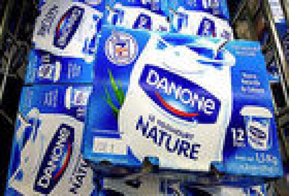 Danone coloca con éxito 650 millones en deuda a seis años