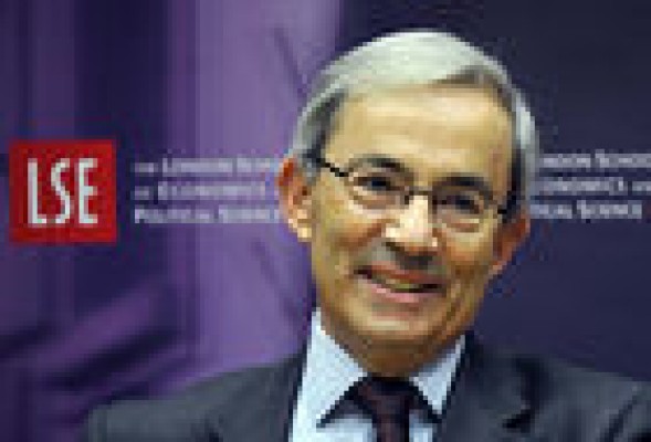 Premios Nobel abogan por reformas estructurales sin 