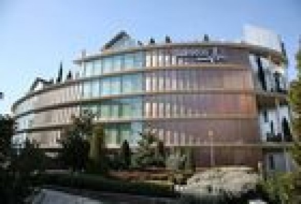 Sanitas opta a la gestión del hospital de Coslada mientras que Capio y HM Hospitales renuncian al proceso
