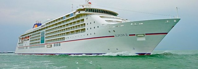 Un crucero de Hapag pone sus suelos de mármol tecnológico hecho en Gandía