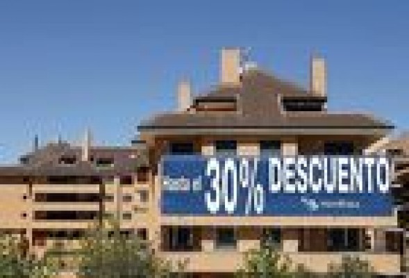 Las ofertas provocadas por la fuerte caída de precios hacen repuntar la venta de viviendas