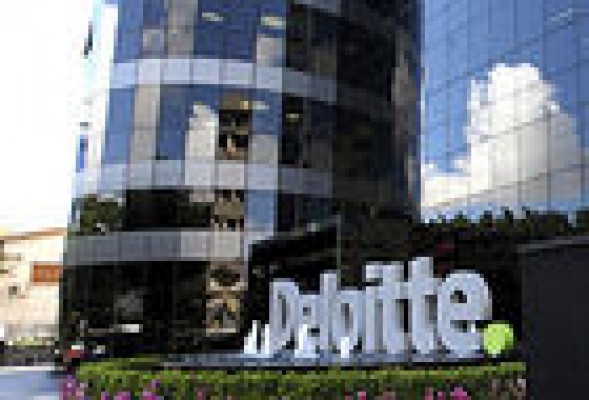 Economía abre expediente a Deloitte por la salida a bolsa de Bankia