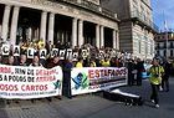 EFE & ENE crea un servicio para dar soluciones a 'pillados' en preferentes