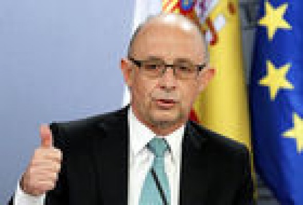 España ya está saliendo de la crisis... o aún no, según el ministro Montoro