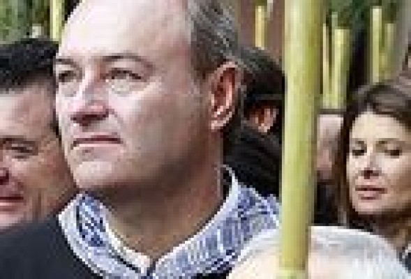 Las últimas decisiones de Alberto Fabra le alejan de los dirigentes provinciales del PP