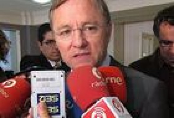 Moragues se 'esconde' de los sindicatos