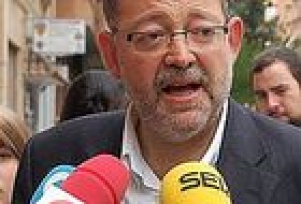 Puig anuncia diversas iniciativas en Les Corts para 