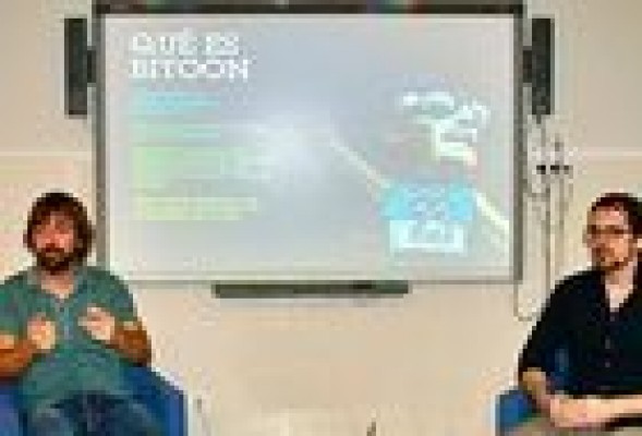 'Quedada' en Florida Universitaria con programadoras y Pocoyó