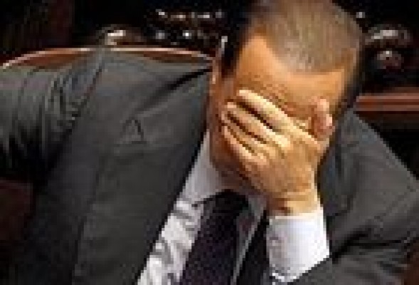 Berlusconi, condenado a 7 años de cárcel por prostitución de menores
