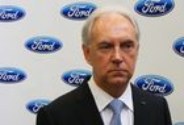 El vicepresidente mundial de Ford visita Almussafes y asegura una inversión de 1.000 millones este año