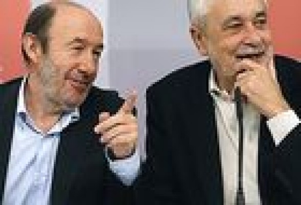 Griñán abre de golpe el melón de las primarias y la sucesión de Rubalcaba