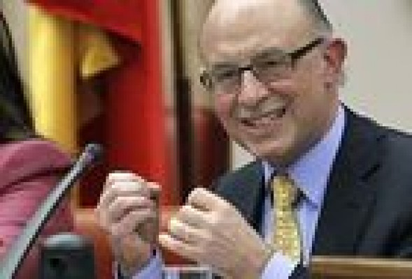 Cristóbal Montoro oficia el rescate a la SGR