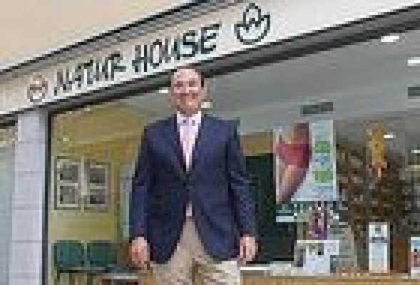 Naturhouse, cuyo presidente es el segundo mayor accionista de Natraceutical, llega a Mauricio