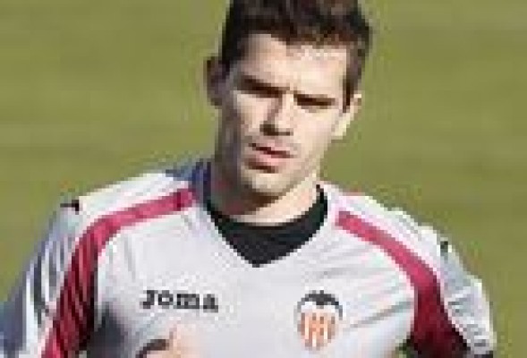 El Valencia aprieta a Fernando Gago 