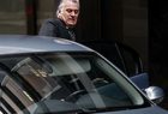 Piden a Ruz que cite a declarar a Bárcenas y al director de El Mundo