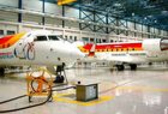 Técnicos de Bombardier asesoran a Air Nostrum para 'colocar' aviones en el mercado de segunda mano