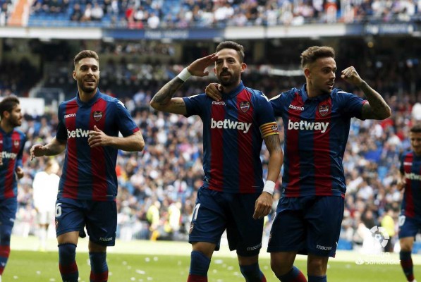Un Levante valiente asalta el Santiago Bernabéu 